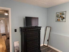 1399 Austin Rd in Ellenwood, GA - Foto de edificio - Building Photo