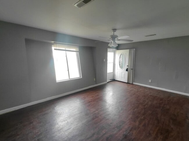 1218 Maple Ave in St. Louis, MO - Building Photo - Building Photo