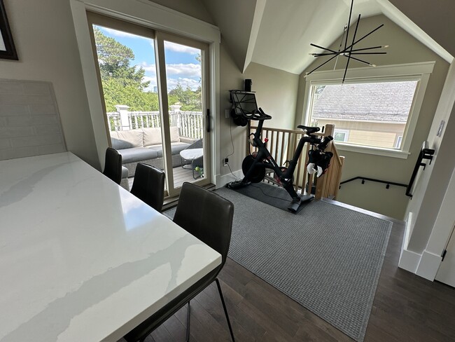 20 Somerset St, Unit 3 in Worcester, MA - Building Photo - Building Photo