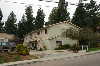 1149 Alturas Rd in Fallbrook, CA - Building Photo - Building Photo