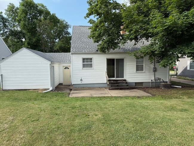 property at 514 36th St NE