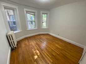 32 Worthington St, Unit 2 in Boston, MA - Building Photo