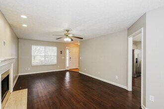 106 Edgewater Pl in Hendersonville, TN - Building Photo - Building Photo
