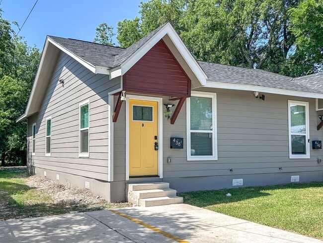 438 Gulf St in San Antonio, TX - Foto de edificio - Building Photo