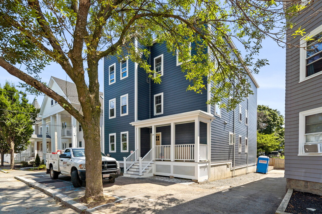 29 Hancock St in Salem, MA - Foto de edificio