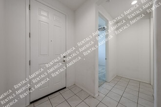 7513 W Illini St in Phoenix, AZ - Building Photo - Building Photo