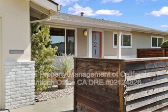 121 Ridgerock Dr in Antioch, CA - Building Photo - Building Photo