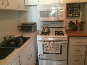 44 Washington St in Brookline, MA - Building Photo - Building Photo