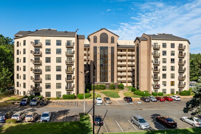 211 Heritage Blvd