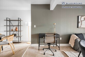350 Sharon Park Dr in Menlo Park, CA - Building Photo - Building Photo