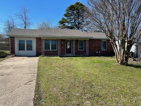 1101 Lehman Dr in Jacksonville, AR - Building Photo