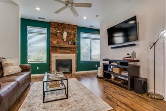 124 Cumberland Rd in Austin, TX - Building Photo - Building Photo