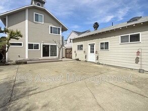2359 Prune St in Pinole, CA - Building Photo - Building Photo