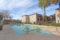 Pool - Solano Ridge I Apartments in Phoenix, Arizona