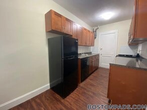1163 Boylston St, Unit 8 in Boston, MA - Building Photo - Building Photo