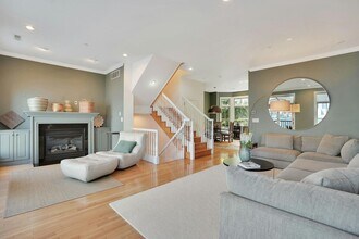 3 Regency Pl in Weehawken, NJ - Building Photo - Building Photo