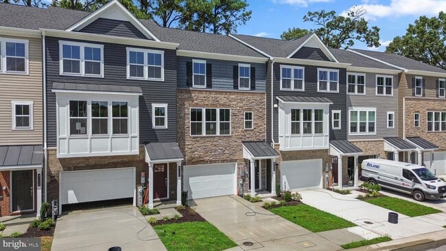 8256 Longford Rd in Millersville, MD - Building Photo - Building Photo