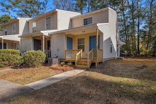 1300 Ocala Rd in Tallahassee, FL - Building Photo