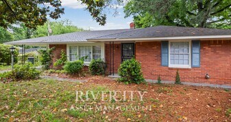 1381 Laudeen Dr in Memphis, TN - Building Photo