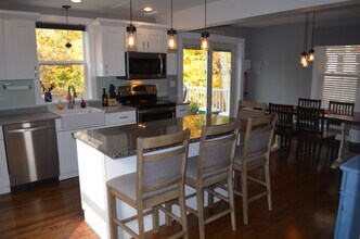 204 Pleasant St in Weymouth, MA - Building Photo - Building Photo