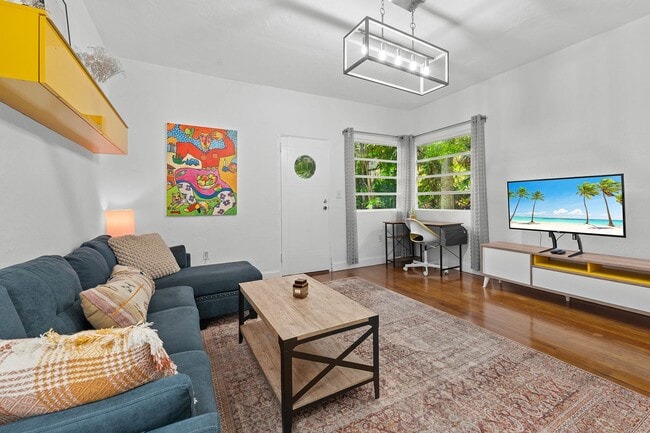 1211 Pennsylvania Ave in Miami Beach, FL - Building Photo - Building Photo