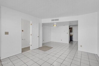 3019 E Glen Dr in El Paso, TX - Building Photo - Building Photo