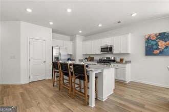 2546 States Ave in Doraville, GA - Building Photo - Building Photo