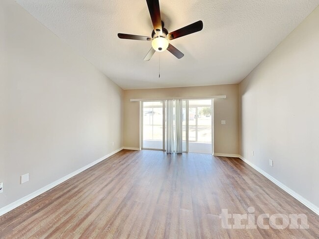 11119 Bramblebrush St in Tampa, FL - Building Photo - Building Photo