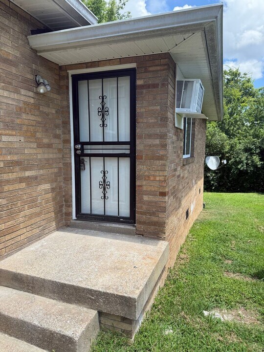 910 33rd Ave N in Nashville, TN - Building Photo
