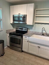 1900 S Kanner Hwy-Unit -3-302 in Stuart, FL - Building Photo - Building Photo