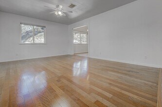 2400 Spring Creek Dr in Austin, TX - Building Photo - Building Photo