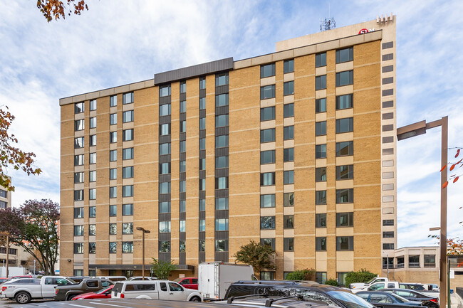 Americana Centre Condo in Rockville, MD - Building Photo - Building Photo