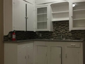 7915 Junius St in Houston, TX - Building Photo - Building Photo