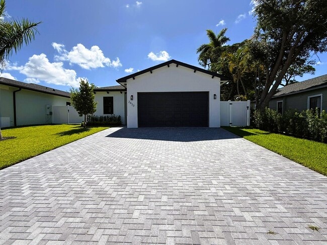 property at 2430 Cecelia St