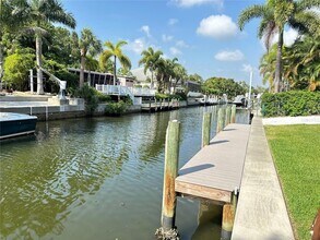 1723 Stanford Ln in Sarasota, FL - Building Photo - Building Photo