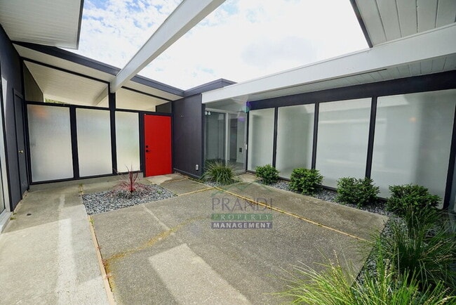 18 Anchorage Ct in San Rafael, CA - Building Photo - Building Photo