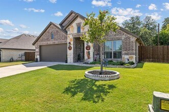 121 Gardenia Dr in Azle, TX - Building Photo - Building Photo