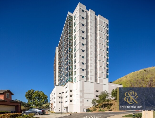 1 Mandalay Pl in South San Francisco, CA - Building Photo - Building Photo