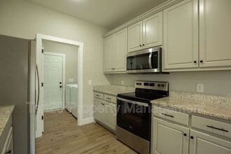 7 Lemon Wy in Phenix City, AL - Building Photo - Building Photo