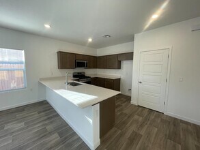 4275 Joaquin Ave in Clovis, CA - Building Photo - Building Photo