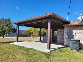 3006 Ruidosa Ave in Dallas, TX - Building Photo - Building Photo