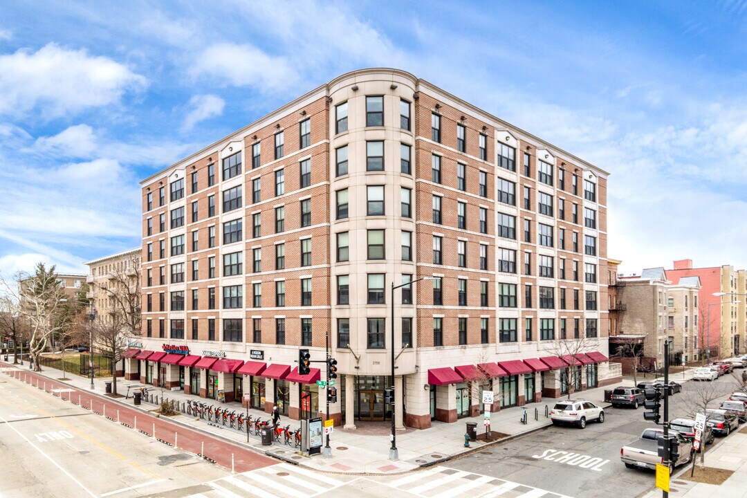 Heights of Columbia in Washington, DC - Building Photo