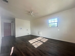 2113 S Hill St in San Angelo, TX - Building Photo - Building Photo