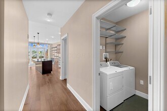 1145 N High St in Columbus, OH - Building Photo - Building Photo