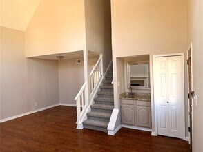 1000 Lamesa Ct in Irving, TX - Building Photo - Building Photo