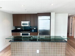1205 Pacific Hwy in San Diego, CA - Building Photo - Building Photo