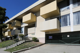 4165 W Slauson Ave in Los Angeles, CA - Building Photo - Building Photo