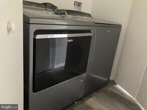 5012 Marlborough Terrace in Upper Marlboro, MD - Foto de edificio - Building Photo