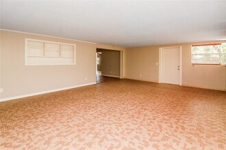 1197 W Lakeview Cir in Altamonte Springs, FL - Building Photo - Building Photo