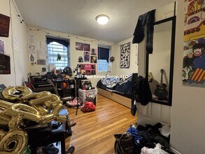 1122 Commonwealth Ave in Boston, MA - Foto de edificio - Building Photo